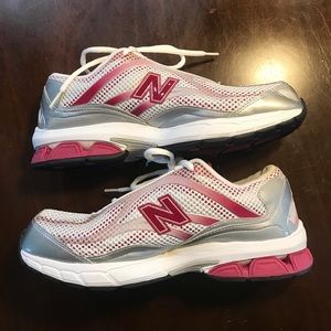 New Balance Women’s Size 10 Sneakers